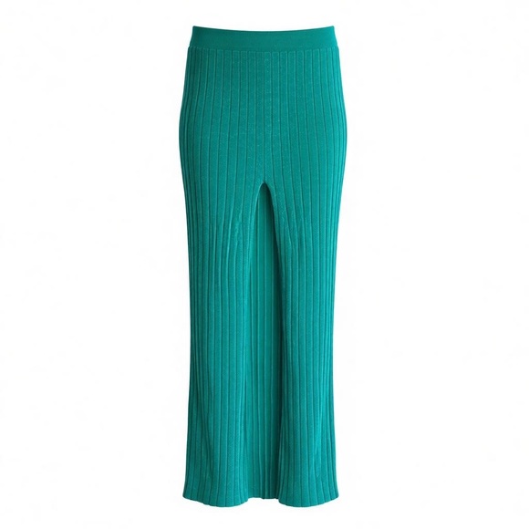 Surf Gypsy Elegant Green Metallic  Ribbed Slit Skirt - Picture 4 of 10